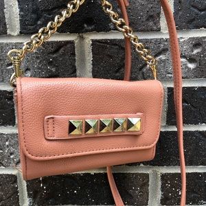 Peachy Clutch!